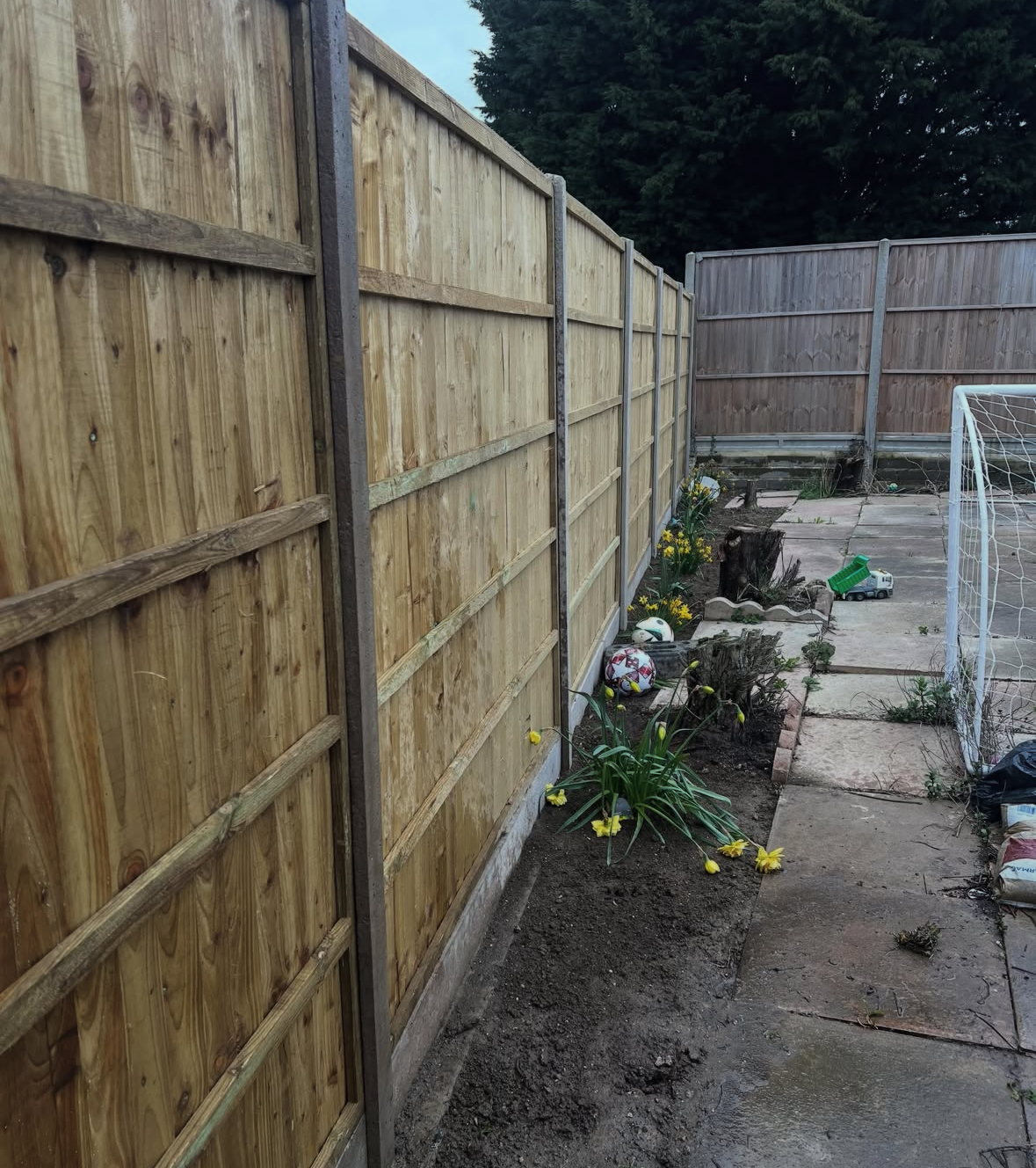 Garden fence panels, Kent